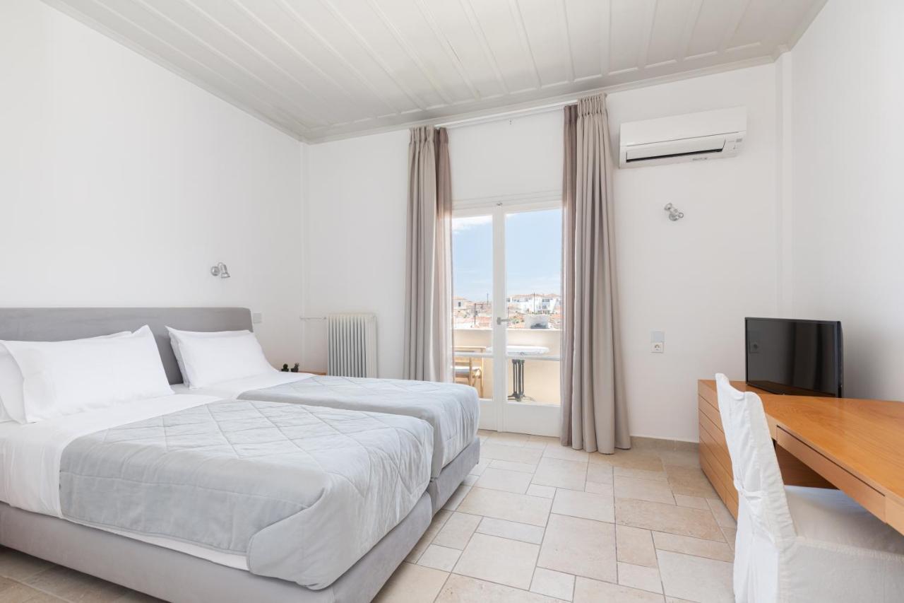 Hotel Roumani Spetses Town Luaran gambar